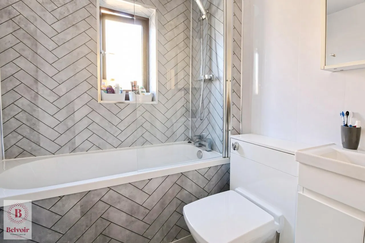 Berwick Drive, Burnley, BB12, photo 6