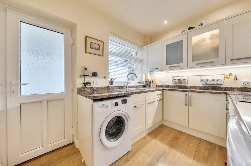 Tennyson Avenue, Shakespeare Gardens, Rugby, CV22 6JH, photo 4