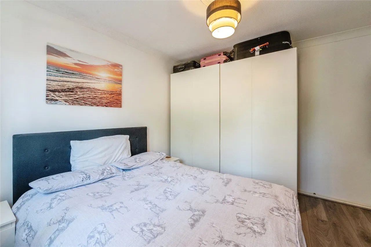 Vicarage Square, Grays, Essex, RM17, photo 15