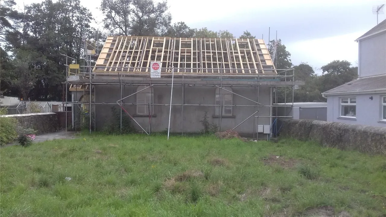 Campbell Road, Llandybie, SA18, photo 11