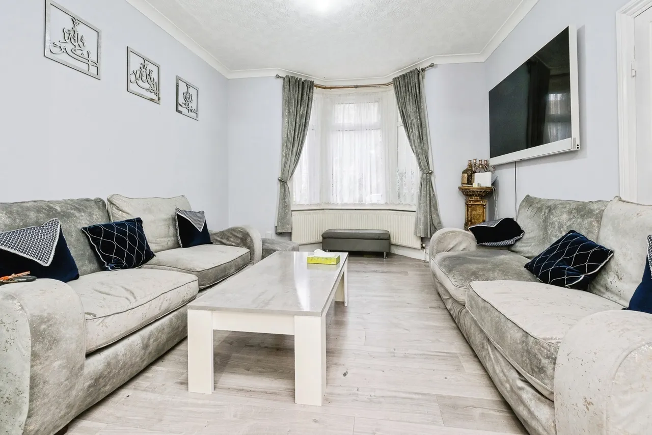 Wortley Road, East Ham, E6, photo 3