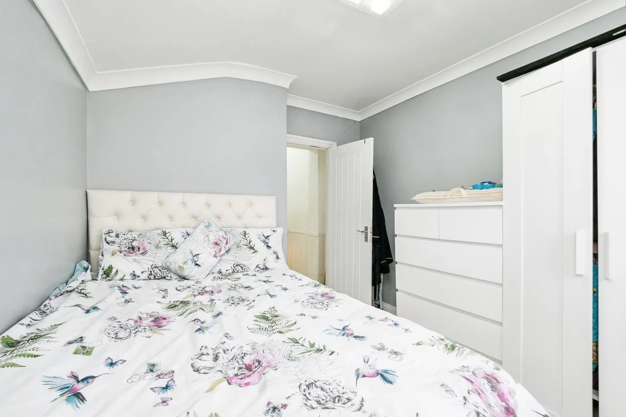Wortley Road, East Ham, E6, photo 13
