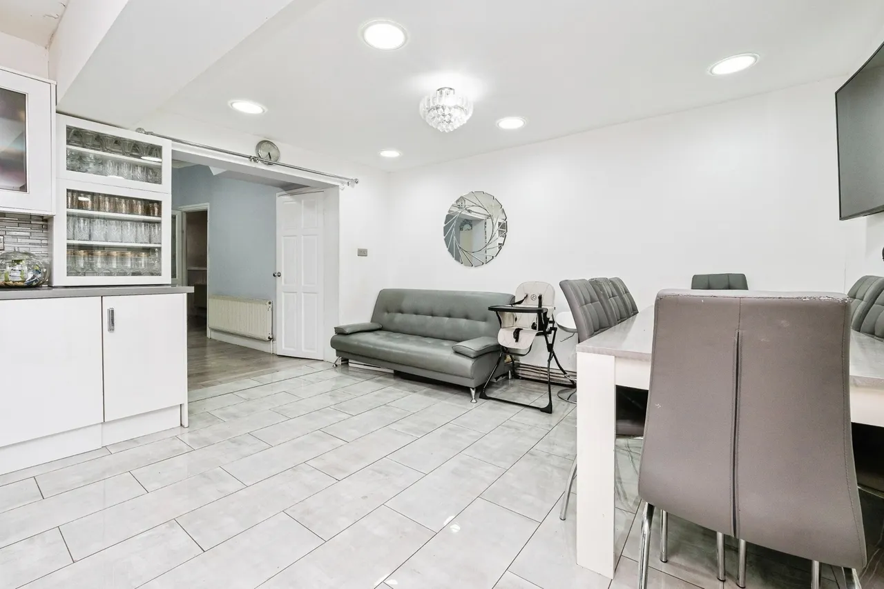 Wortley Road, East Ham, E6, photo 7