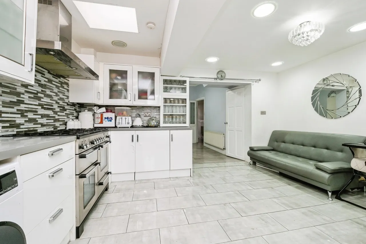 Wortley Road, East Ham, E6, photo 6