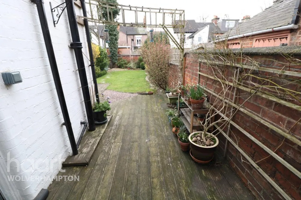 Peel Terrace, ST16, photo 20