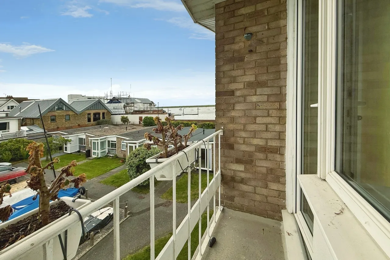 Belvedere Court, Burnham-on-Crouch, Essex, CM0, photo 3