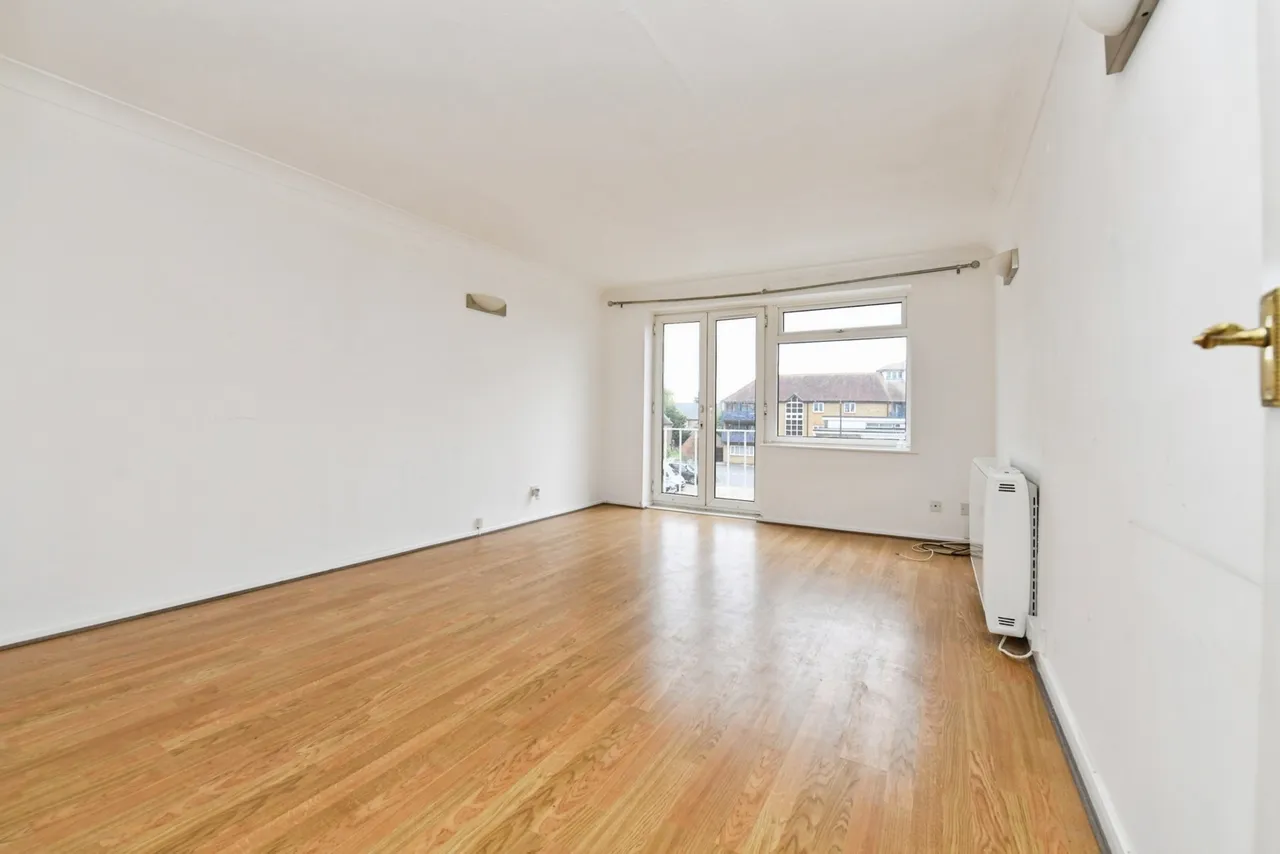 Belvedere Court, Burnham-on-Crouch, Essex, CM0, photo 2