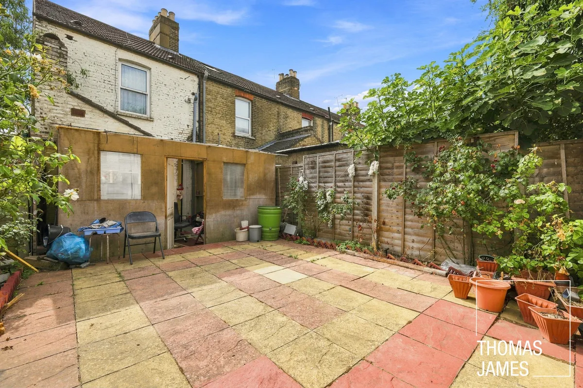 London, N18, photo 11