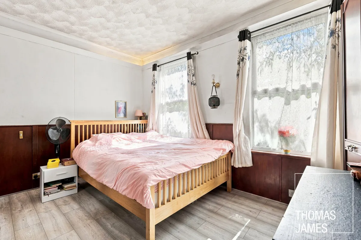 London, N18, photo 8