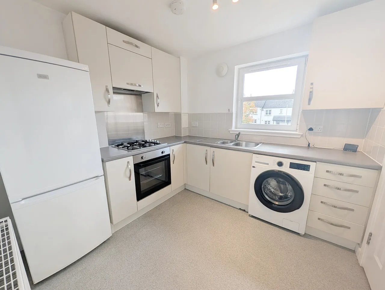 Corthie Court, Stoneywood, FK6, photo 4