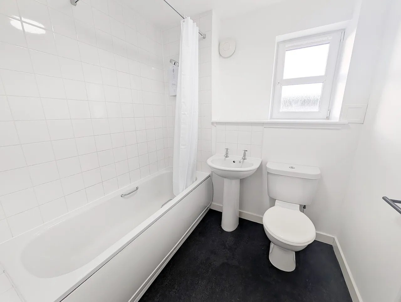 Corthie Court, Stoneywood, FK6, photo 10