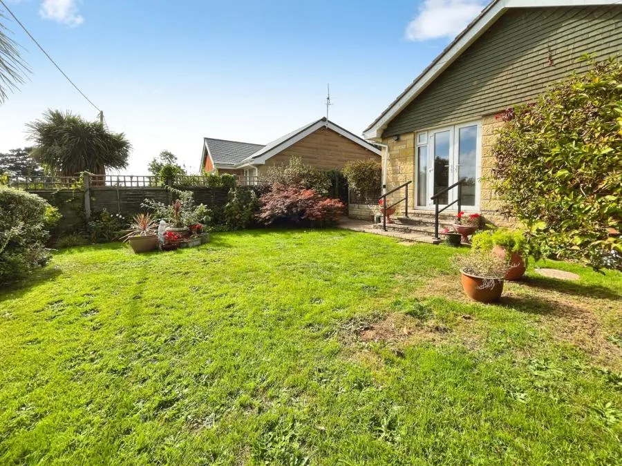 Brookedge, Brighstone, PO30, photo 13
