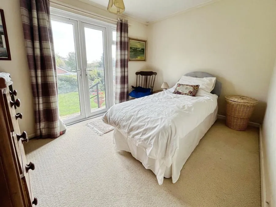 Brookedge, Brighstone, PO30, photo 10