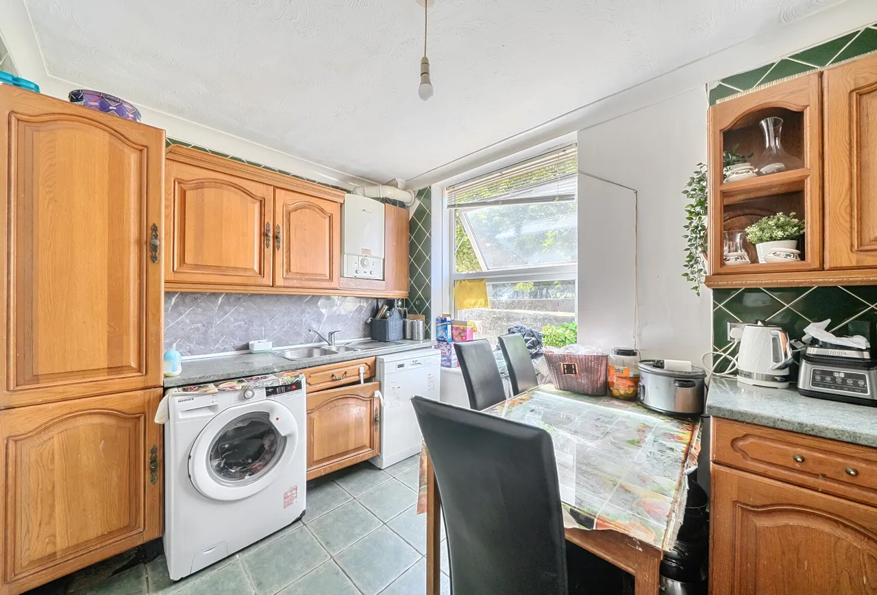 Hatfeild Mead, Morden, SM4 5PE, photo 11