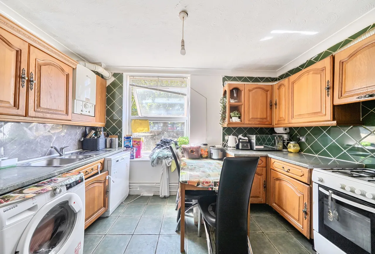 Hatfeild Mead, Morden, SM4 5PE, photo 12