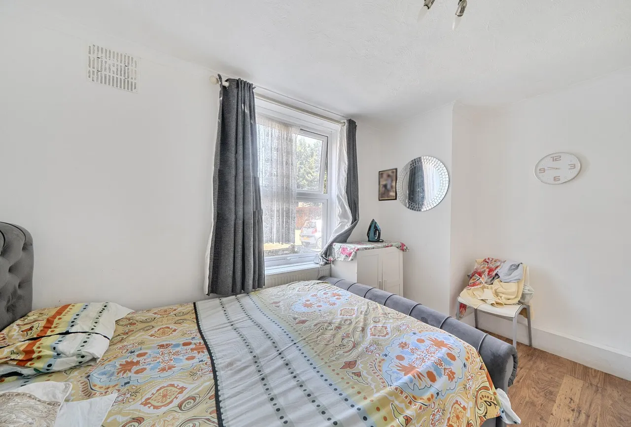 Hatfeild Mead, Morden, SM4 5PE, photo 13