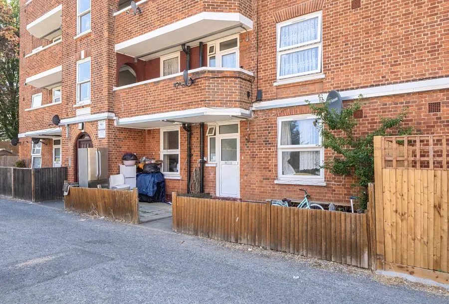 Hatfeild Mead, Morden, SM4, photo 18