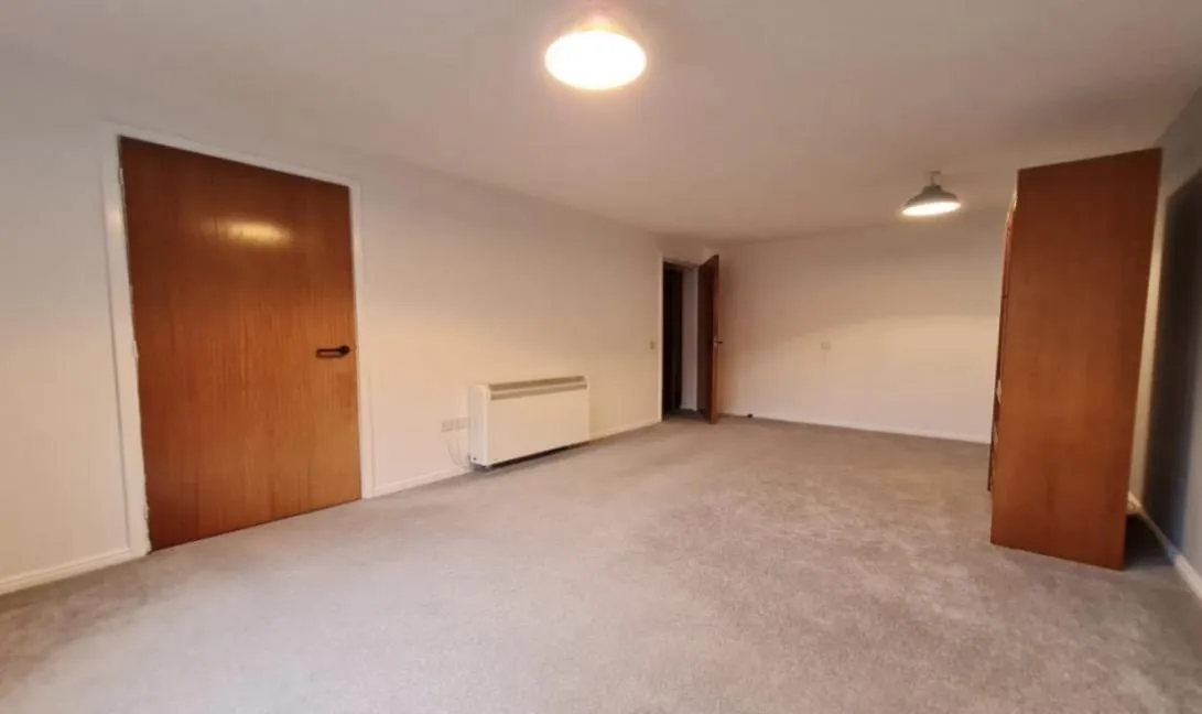 Lincoln Road, Peterborough, PE1, photo 8