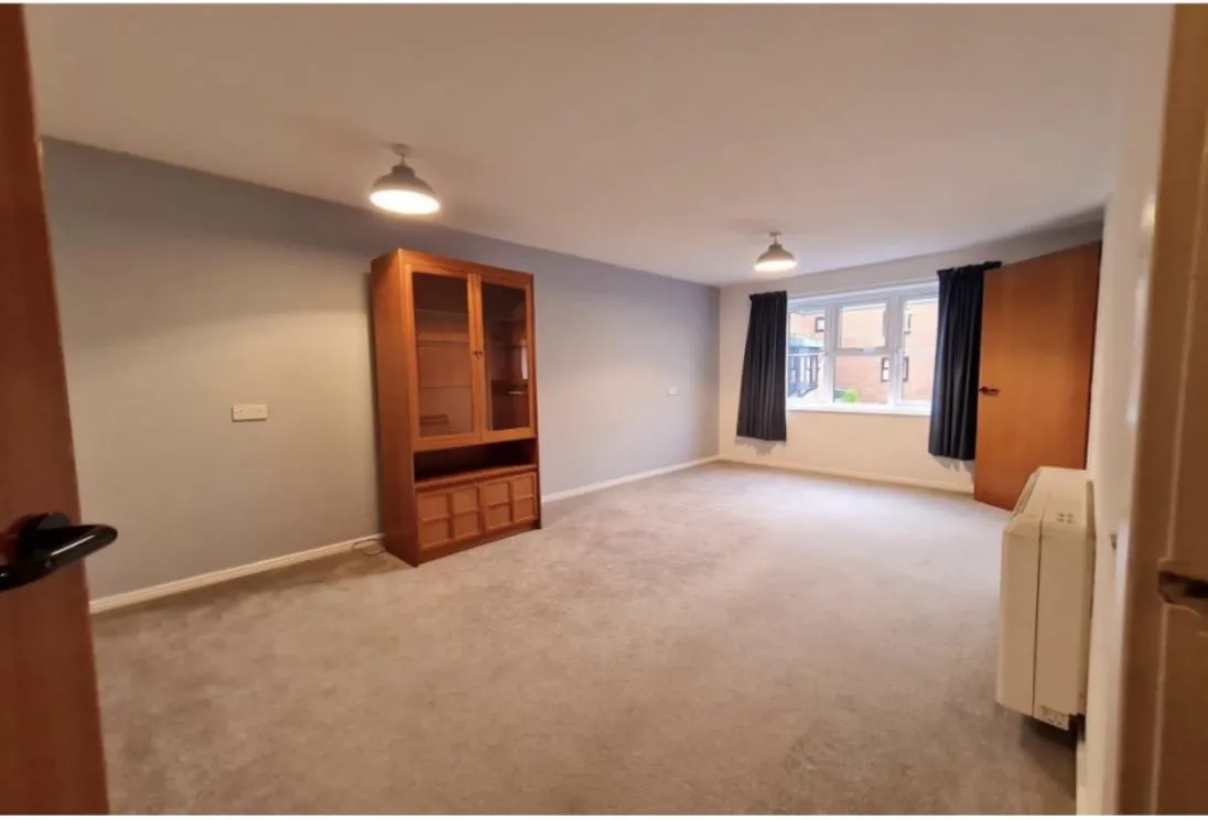 Lincoln Road, Peterborough, PE1, photo 11