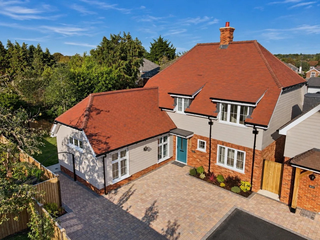 4 bed property for sale, Highfield Road, Ringwood, BH24
