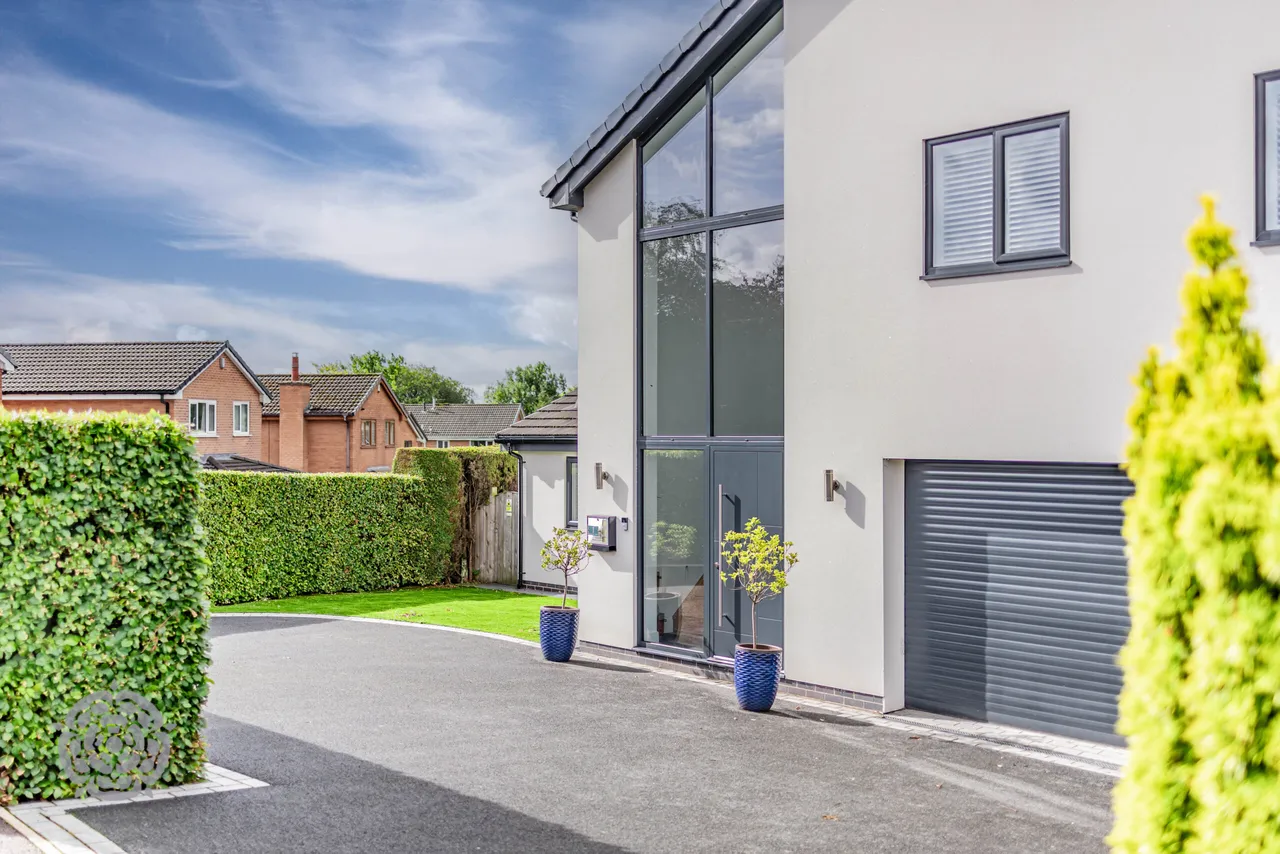 Hunt Fold Drive, Greenmount, Bury, BL8 4QG, photo 3