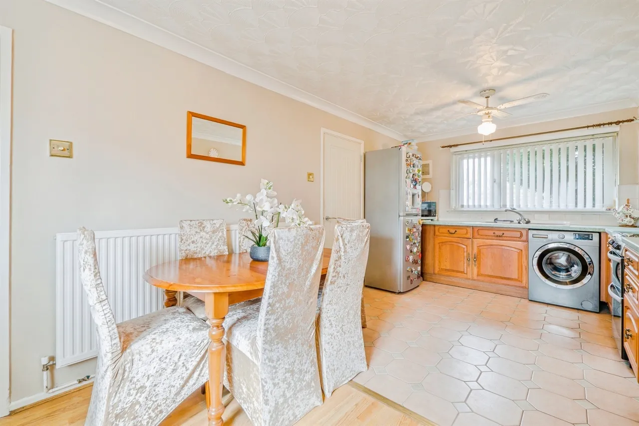 Coed-Y-Gores, Llanedeyrn, CF23, photo 7
