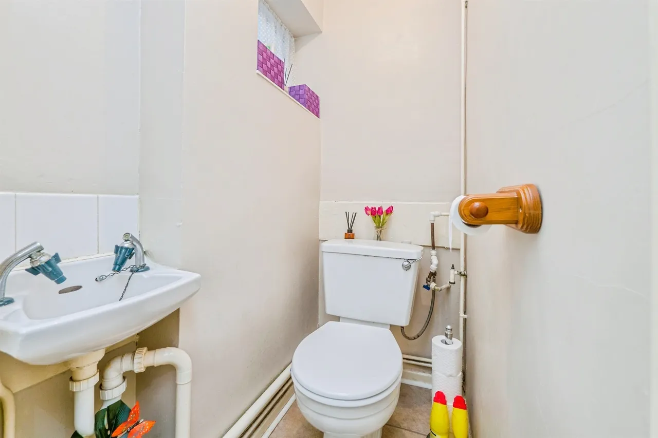 Coed-Y-Gores, Llanedeyrn, CF23, photo 8