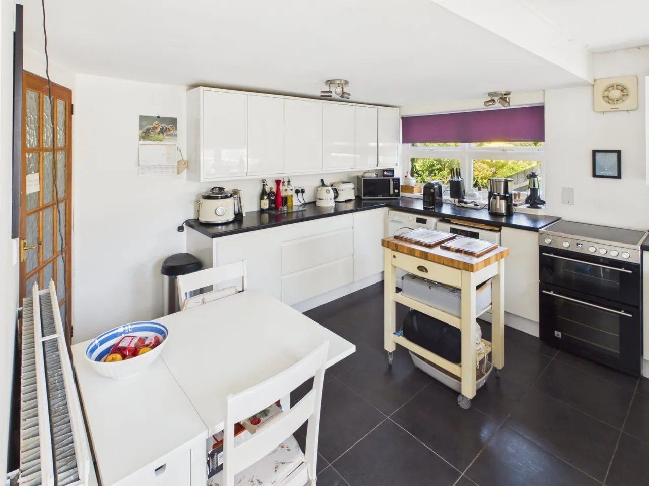 Norfolk Cottage, The Phygtle, SL9, photo 5