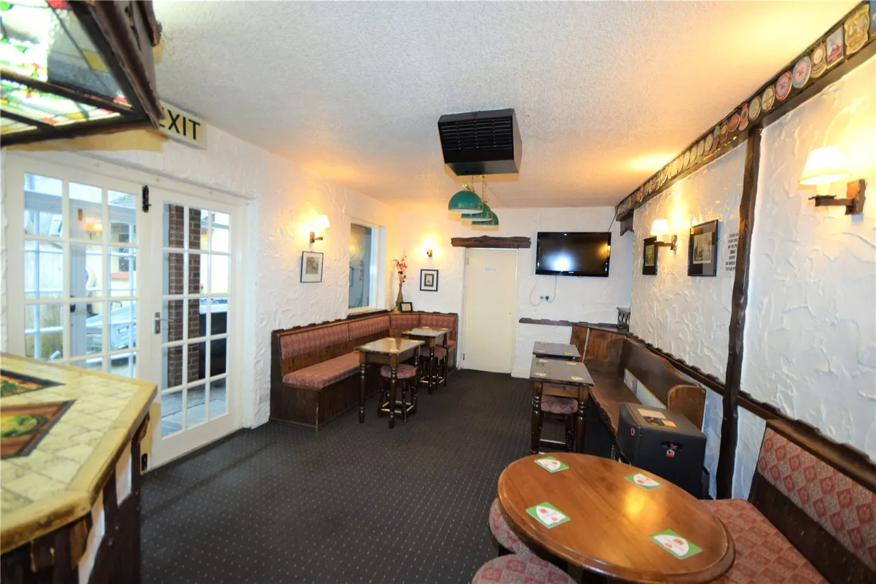Maengwyn Street, Machynlleth, photo 7
