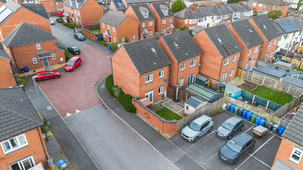Calgarth Avenue, Warrington, Warrington, WA5 0FN, photo 11