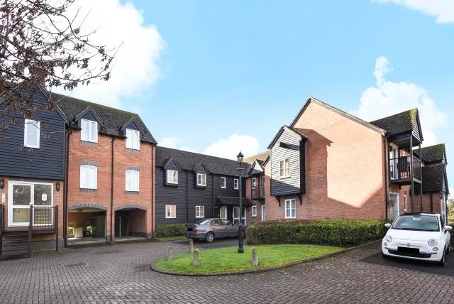 Mill Lane, Newbury, RG14, photo 2