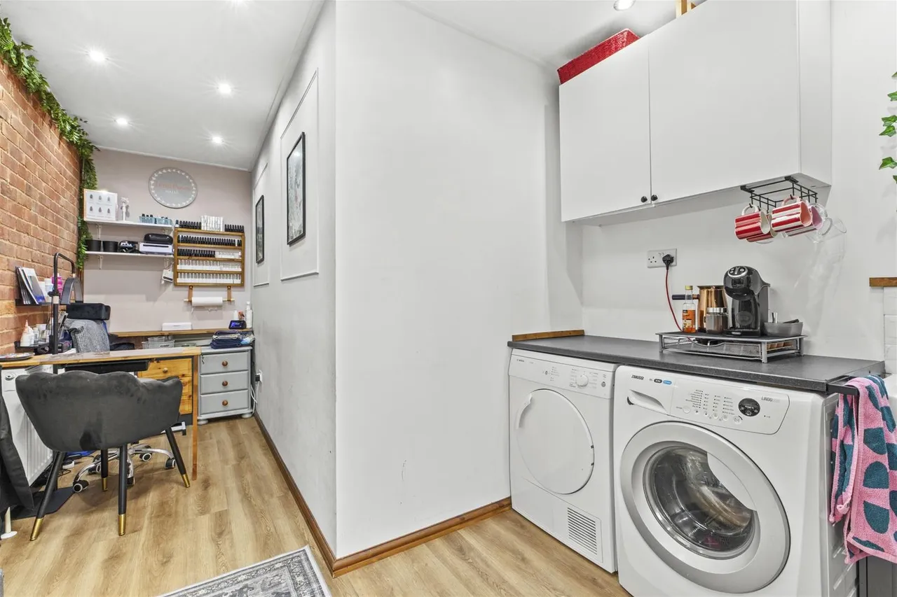 Hillary Road, High Wycombe, HP13, photo 10