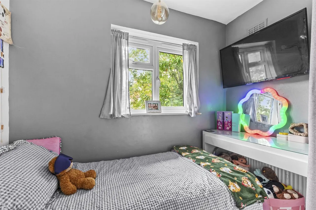 Hillary Road, High Wycombe, HP13, photo 6