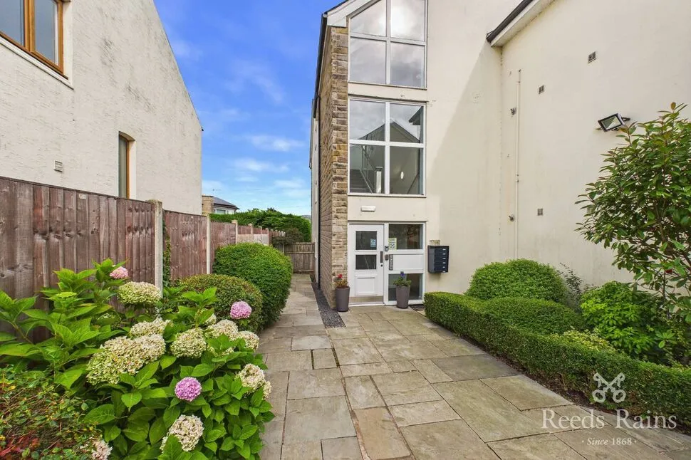 2 bed flat to rent — Bridge Street, Garstang, Lancashire, PR3