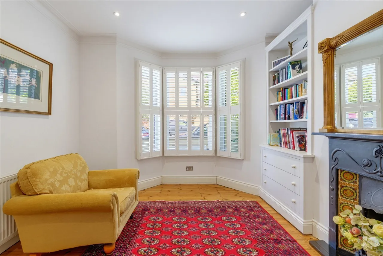 Brocklebank Road, London, SW18, photo 3