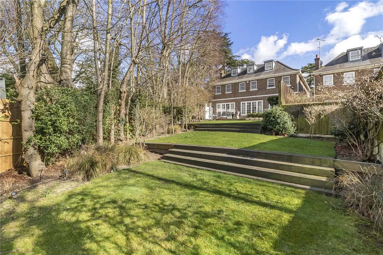 Uphill Road, Mill Hill, London, NW7 4QD, photo 39