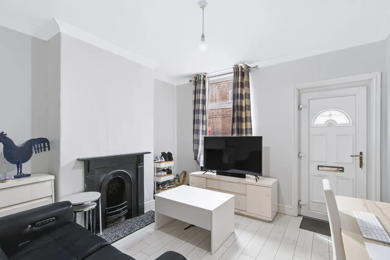 Chapel Lane, Stockton Heath, Warrington, Warrington, WA4 6LL, photo 2
