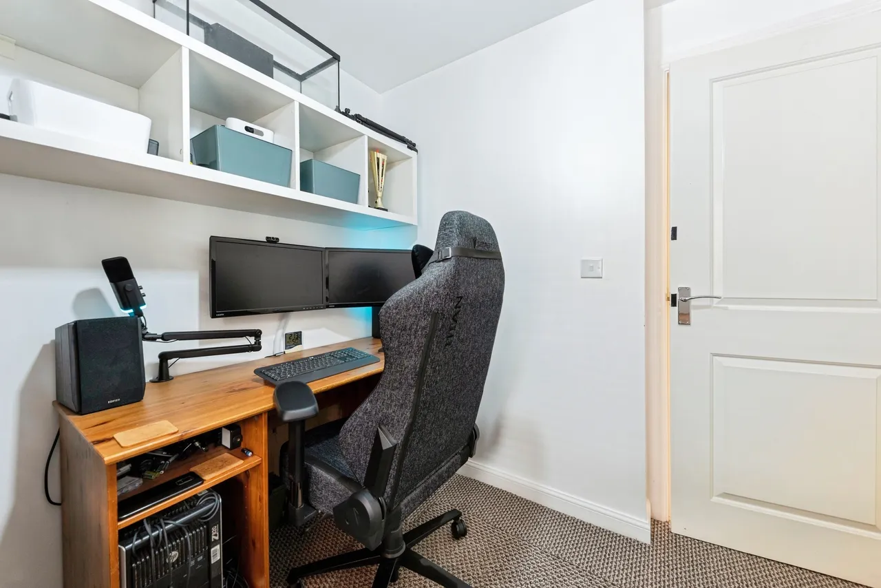 Kings Sconce Avenue, Newark, NG24, photo 8