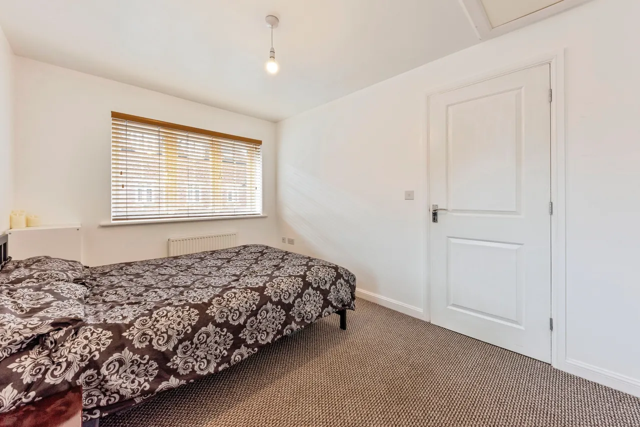 Kings Sconce Avenue, Newark, NG24, photo 10
