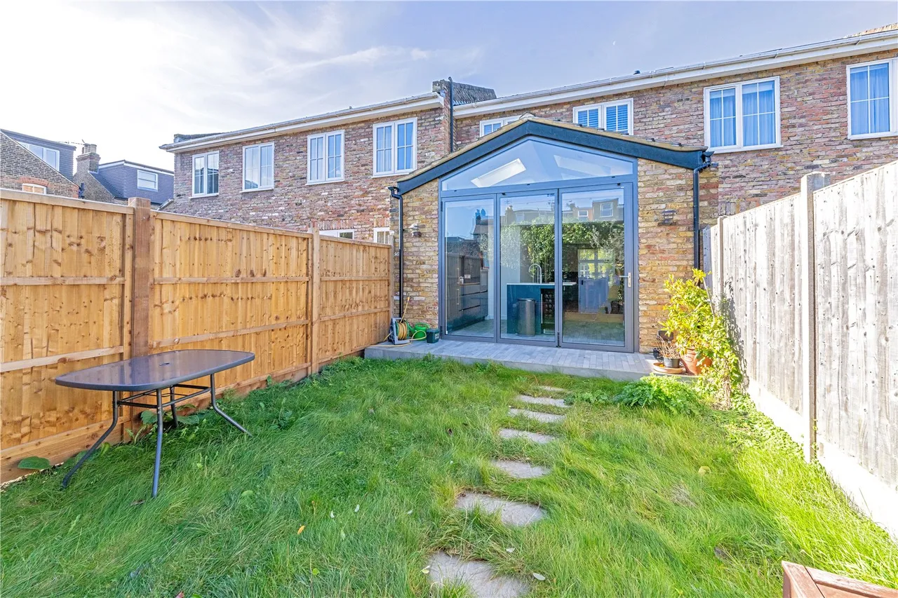 Hollies Close, Twickenham, TW1 4NL, photo 7