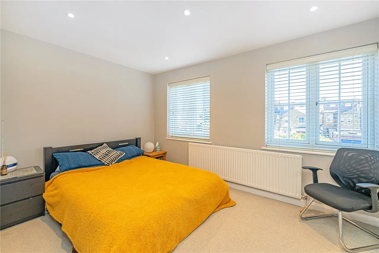 Hollies Close, Twickenham, TW1 4NL, photo 4