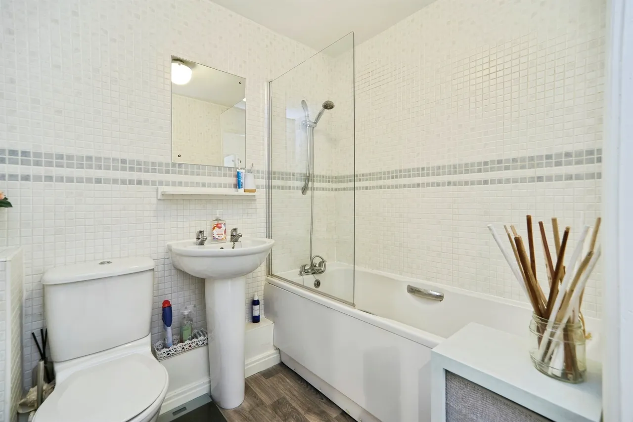 Blackthorn Road, Ilkley, LS29, photo 3