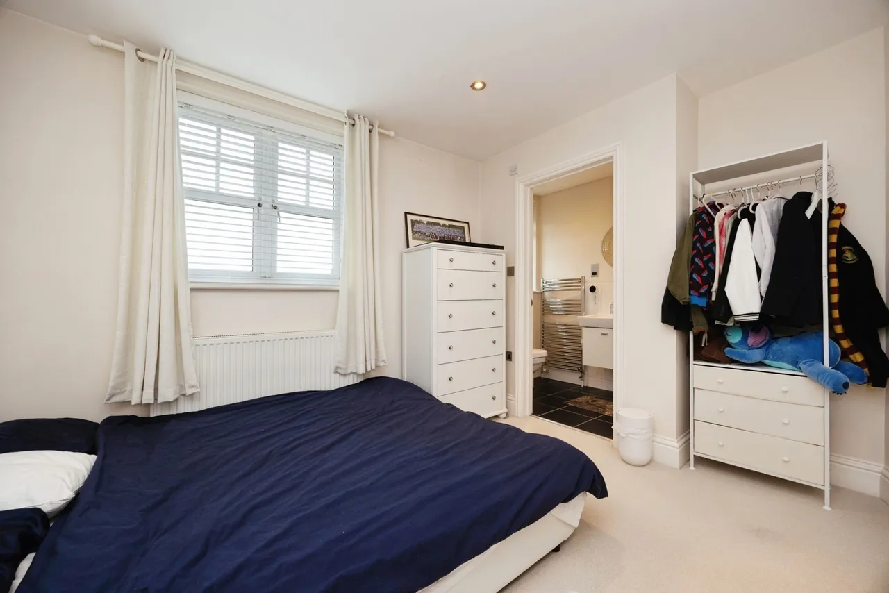 Merrow Street, Guildford, GU4, photo 11