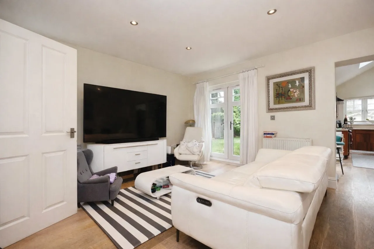 Merrow Street, Guildford, GU4, photo 3