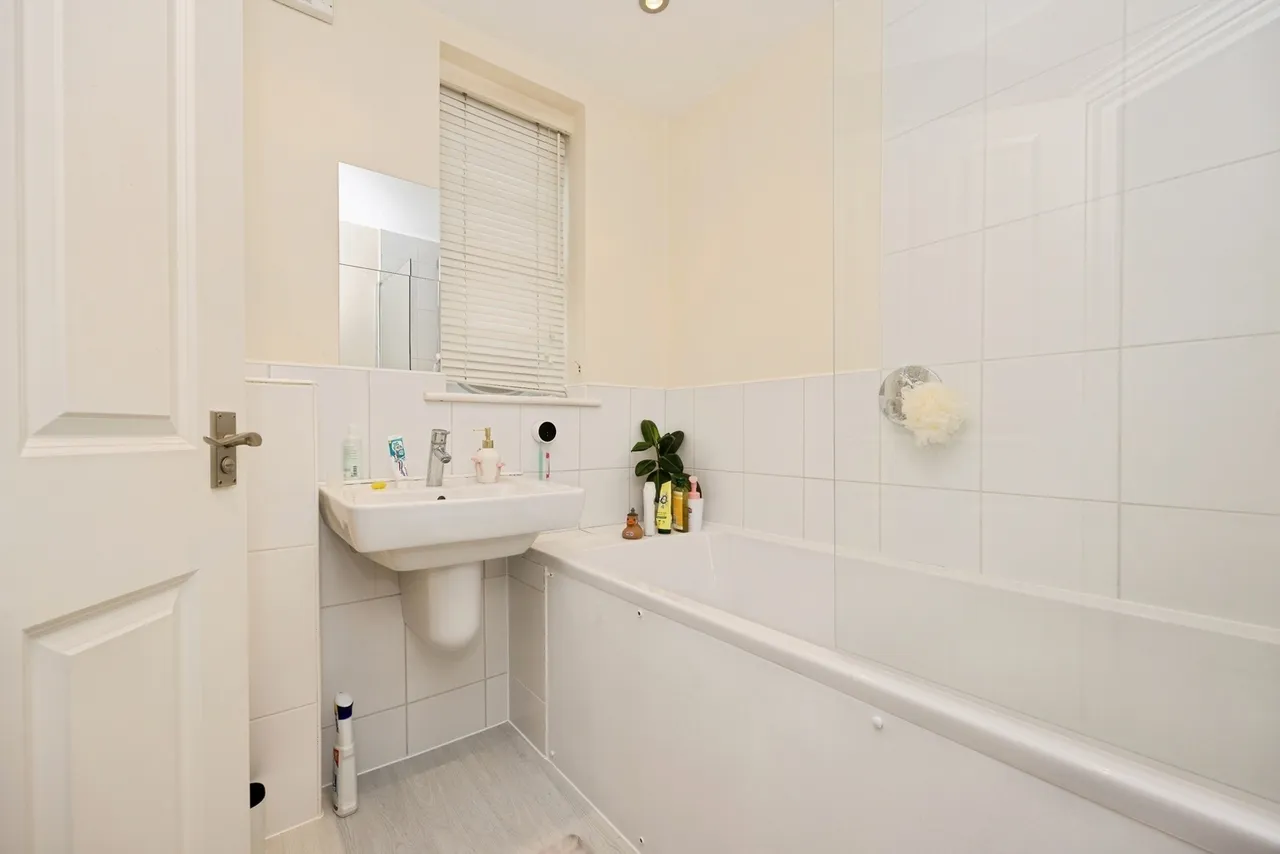 Merrow Street, Guildford, GU4, photo 7