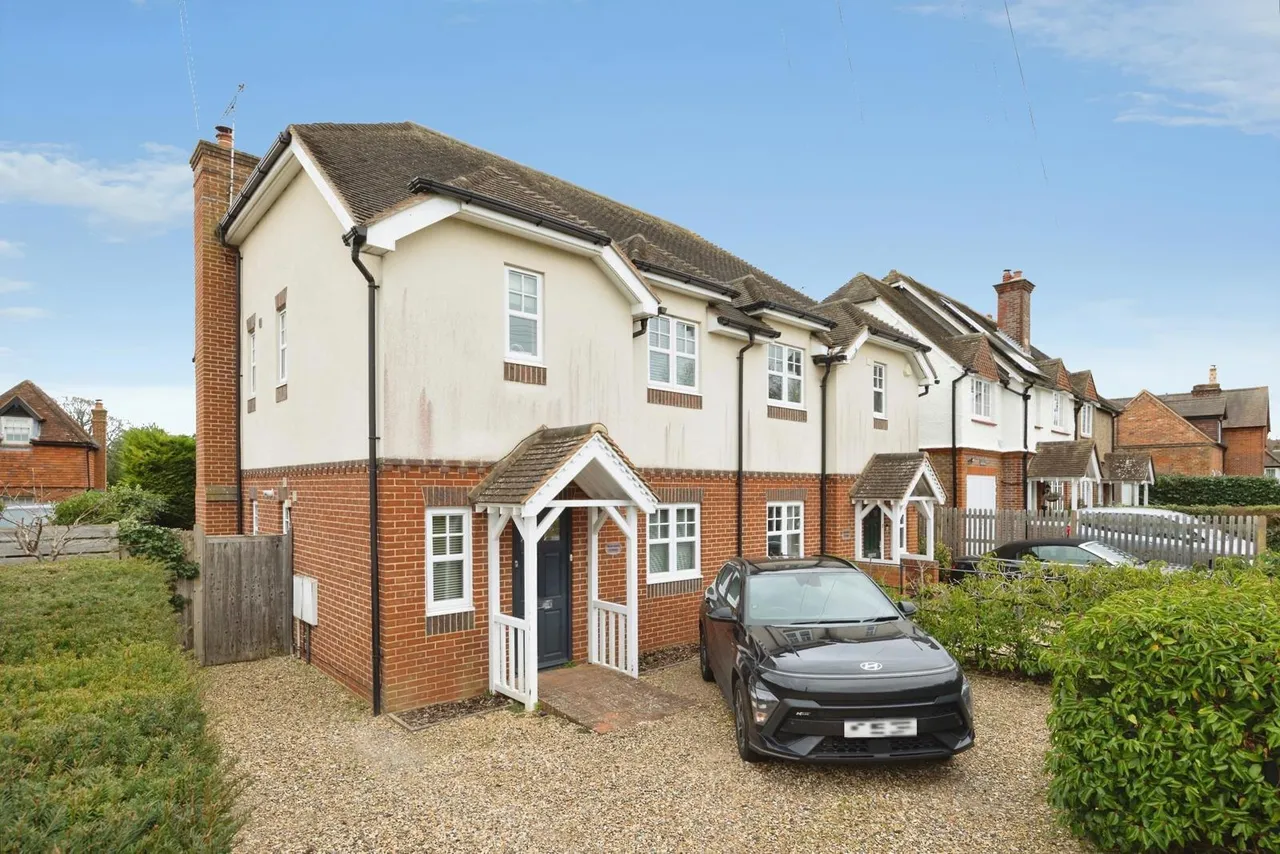 4 bed house for sale, Merrow Street, Guildford, GU4