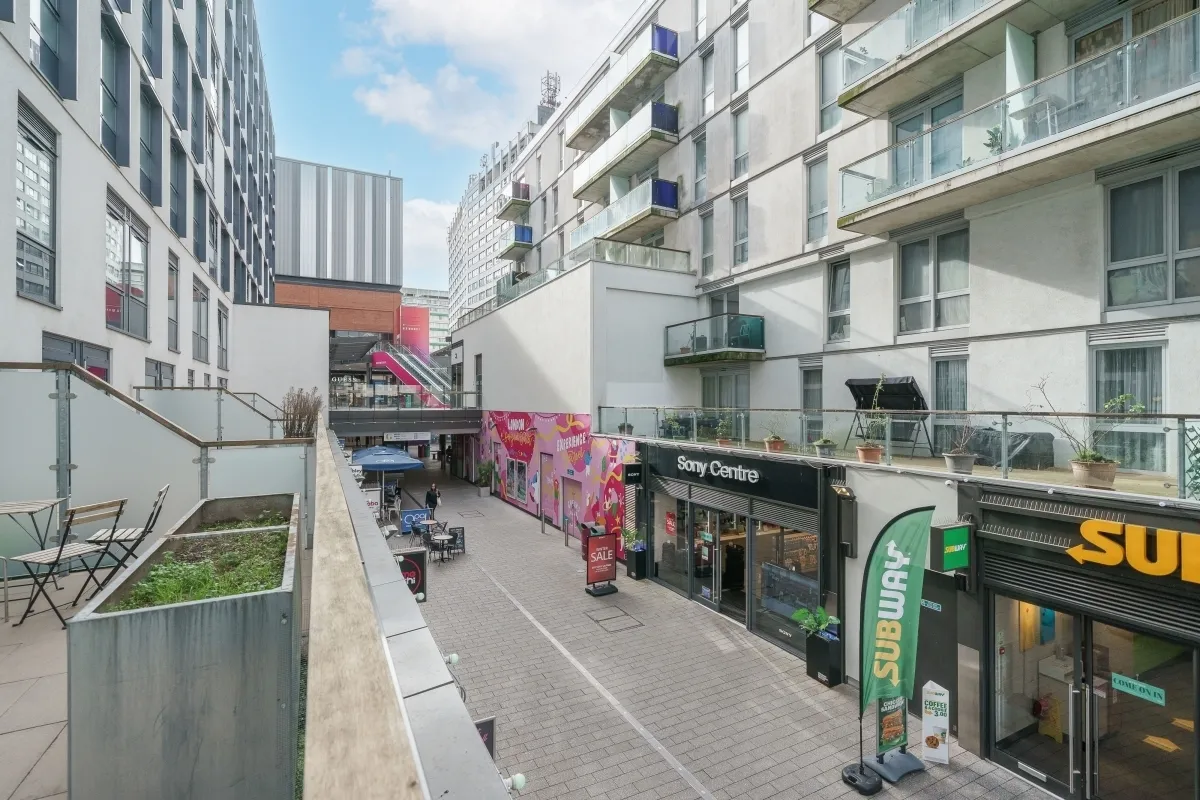 Lakeside Way, Wembley, HA9, photo 9