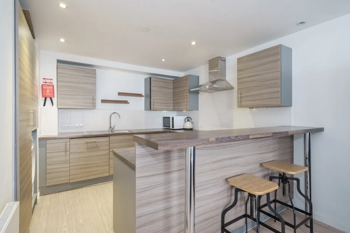 Lakeside Way, Wembley, HA9, photo 3