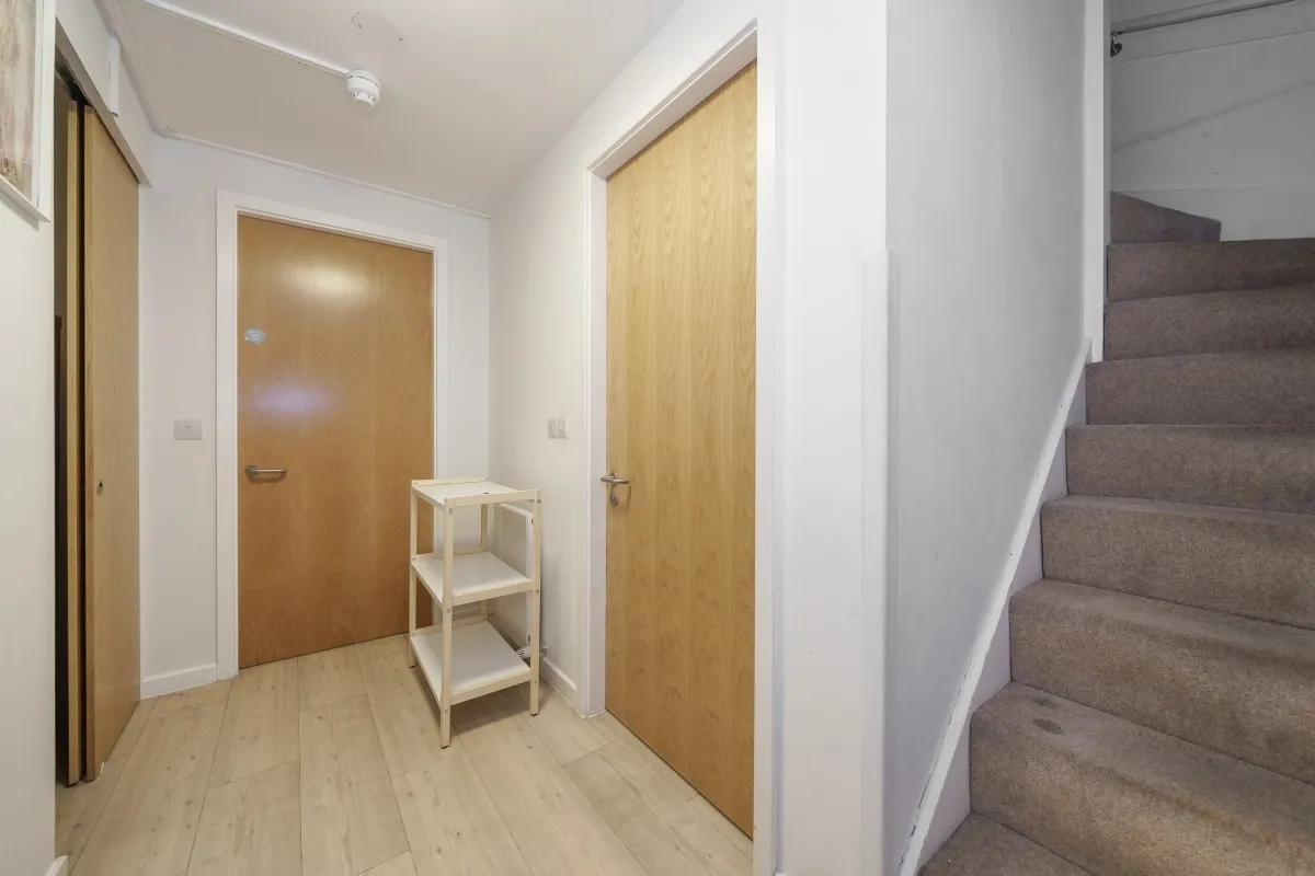 Lakeside Way, Wembley, HA9, photo 7