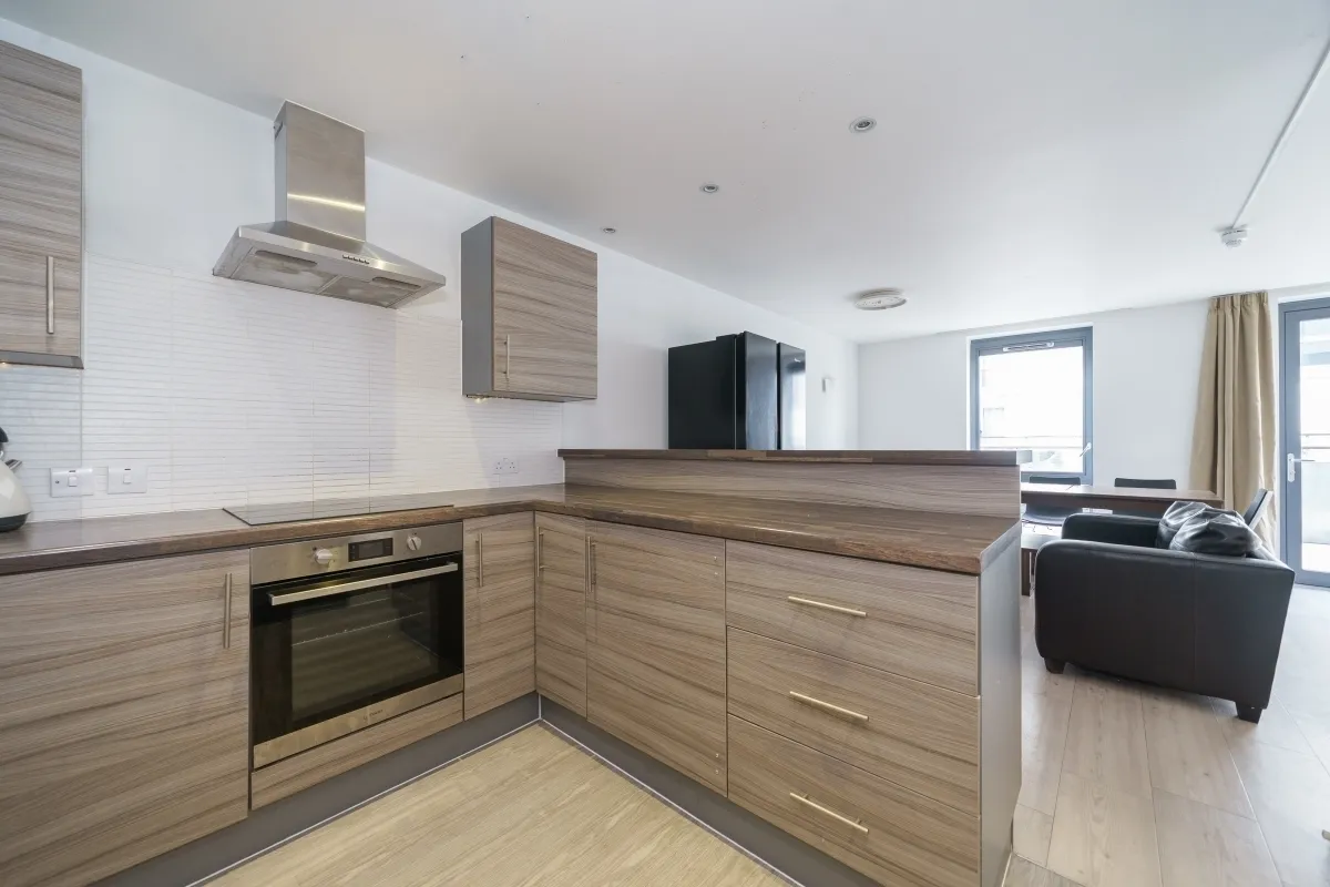 Lakeside Way, Wembley, HA9, photo 2